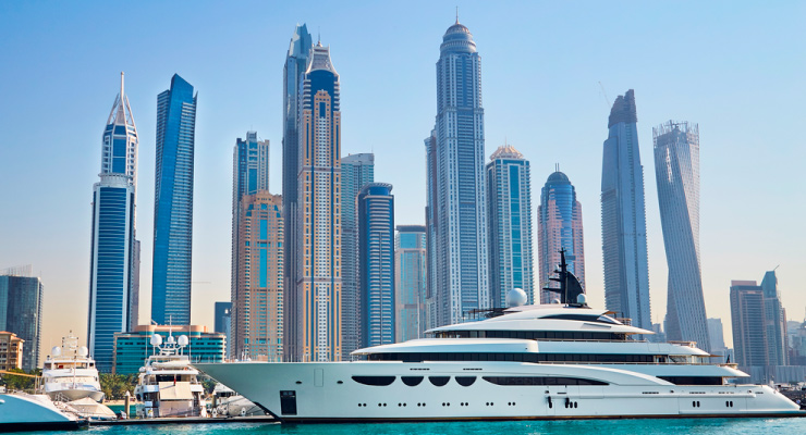 Book a yacht in Dubai