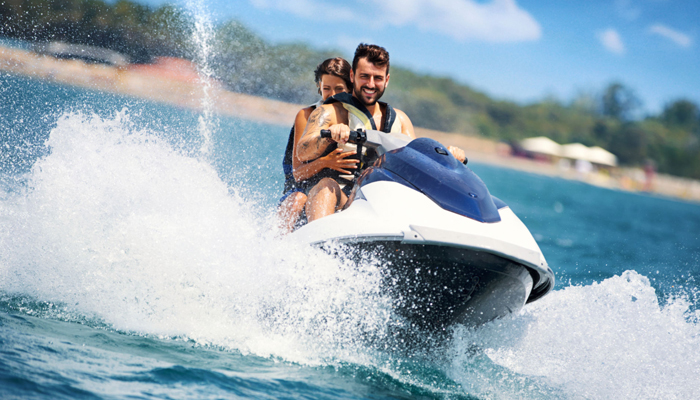 jet-skiing-in-dubai